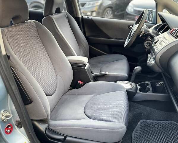 Синий Хонда Джаз, объемом двигателя 1.34 л и пробегом 189 тыс. км за 5599 $, фото 79 на Automoto.ua
