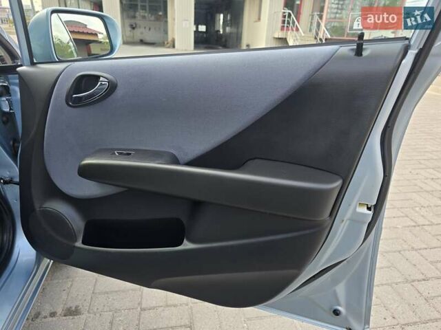 Хонда Джаз 2007 в Запорожье на Automoto.ua Синий Хонда Джаз, объемом двигателя 1.3 л и пробегом 189 тыс. км за 6600 $, фото 30 на Automoto.ua