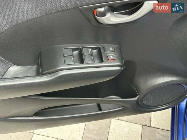 Синий Хонда Джаз, объемом двигателя 1.4 л и пробегом 202 тыс. км за 6200 $, фото 15 на Automoto.ua