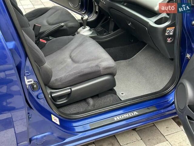 Синий Хонда Джаз, объемом двигателя 1.4 л и пробегом 202 тыс. км за 6200 $, фото 39 на Automoto.ua
