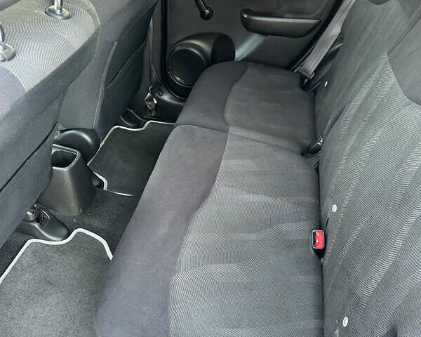 Синий Хонда Джаз, объемом двигателя 1.34 л и пробегом 252 тыс. км за 5300 $, фото 14 на Automoto.ua