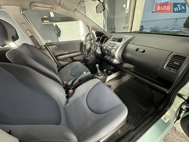 Зеленый Хонда Джаз, объемом двигателя 1.4 л и пробегом 227 тыс. км за 2799 $, фото 12 на Automoto.ua