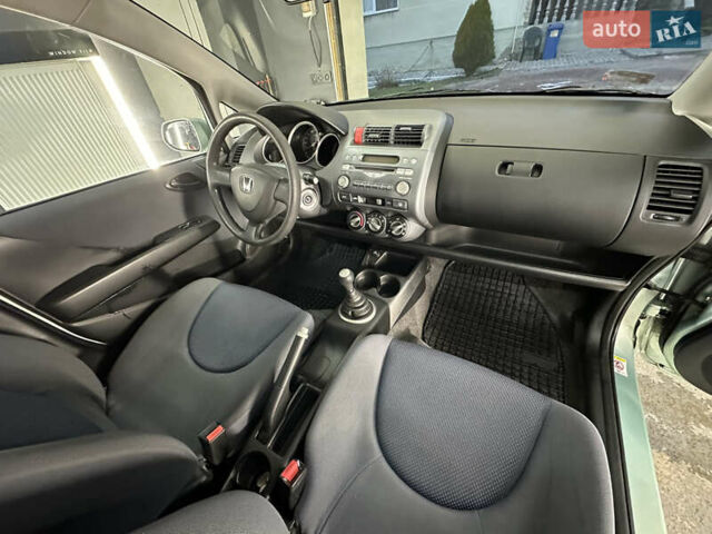 Зеленый Хонда Джаз, объемом двигателя 1.4 л и пробегом 227 тыс. км за 2799 $, фото 13 на Automoto.ua
