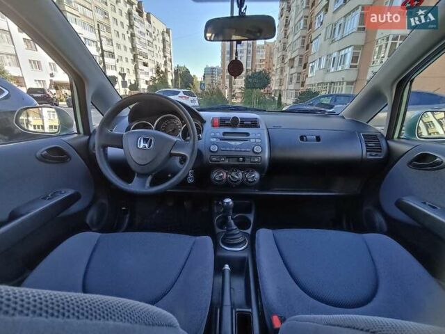 Зеленый Хонда Джаз, объемом двигателя 1.3 л и пробегом 226 тыс. км за 3300 $, фото 4 на Automoto.ua