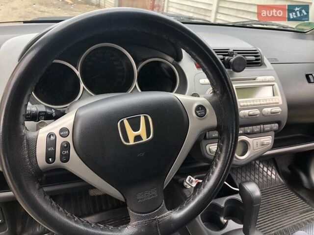Зелений Хонда Джаз, об'ємом двигуна 1.34 л та пробігом 228 тис. км за 4500 $, фото 4 на Automoto.ua