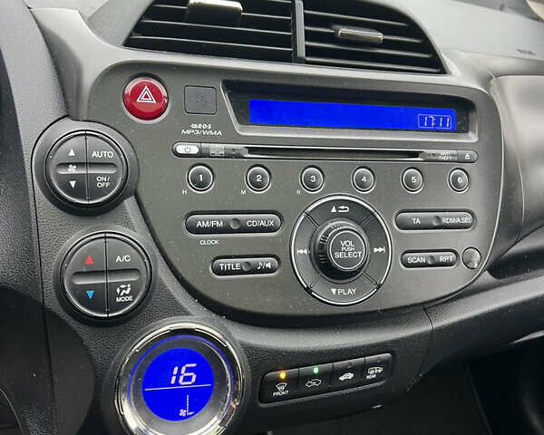 Зеленый Хонда Джаз, объемом двигателя 1.34 л и пробегом 186 тыс. км за 8300 $, фото 8 на Automoto.ua