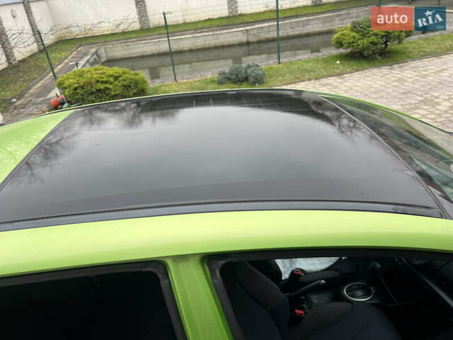 Зеленый Хонда Джаз, объемом двигателя 1.34 л и пробегом 186 тыс. км за 8300 $, фото 5 на Automoto.ua