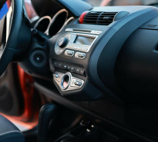 Помаранчевий Хонда Джаз, об'ємом двигуна 1.4 л та пробігом 169 тис. км за 5800 $, фото 31 на Automoto.ua