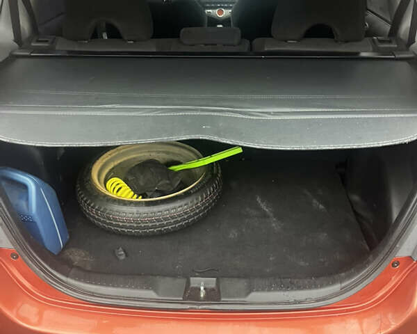 Оранжевый Хонда Джаз, объемом двигателя 1.4 л и пробегом 225 тыс. км за 4500 $, фото 8 на Automoto.ua