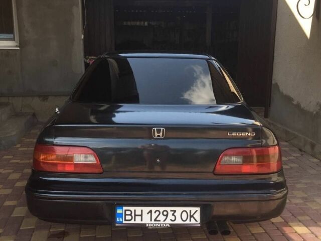 Черный Хонда Легенд, объемом двигателя 3.2 л и пробегом 283 тыс. км за 2700 $, фото 4 на Automoto.ua