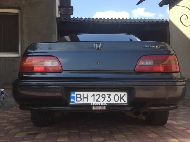 Черный Хонда Легенд, объемом двигателя 3.2 л и пробегом 283 тыс. км за 2700 $, фото 6 на Automoto.ua