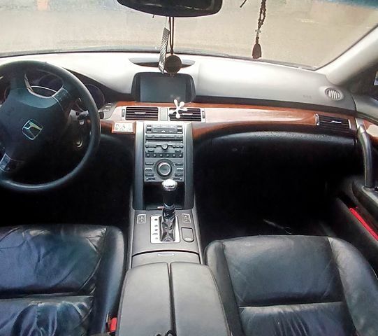 Черный Хонда Легенд, объемом двигателя 3.5 л и пробегом 236 тыс. км за 10111 $, фото 3 на Automoto.ua