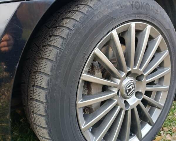 Черный Хонда Легенд, объемом двигателя 3.47 л и пробегом 309 тыс. км за 6900 $, фото 24 на Automoto.ua