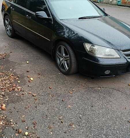 Черный Хонда Легенд, объемом двигателя 3.5 л и пробегом 210 тыс. км за 3500 $, фото 1 на Automoto.ua