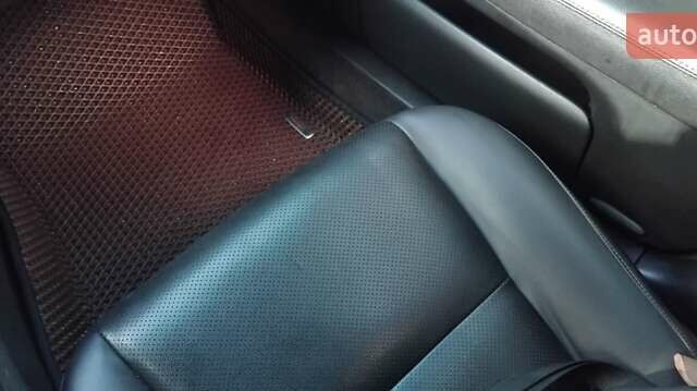 Черный Хонда Легенд, объемом двигателя 3.47 л и пробегом 340 тыс. км за 6800 $, фото 18 на Automoto.ua