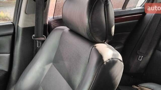 Черный Хонда Легенд, объемом двигателя 3.47 л и пробегом 340 тыс. км за 6800 $, фото 42 на Automoto.ua