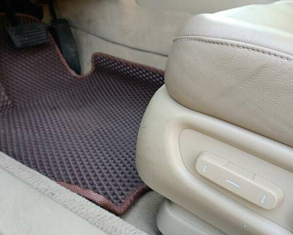 Черный Хонда Легенд, объемом двигателя 3.47 л и пробегом 309 тыс. км за 6900 $, фото 18 на Automoto.ua