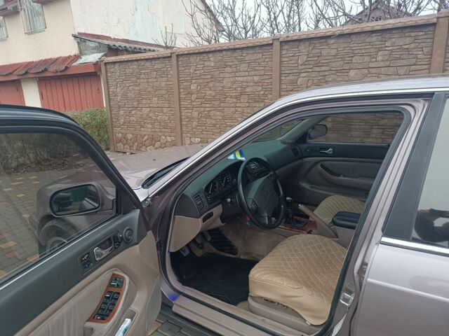 Коричневый Хонда Легенд, объемом двигателя 3.2 л и пробегом 200 тыс. км за 5500 $, фото 7 на Automoto.ua