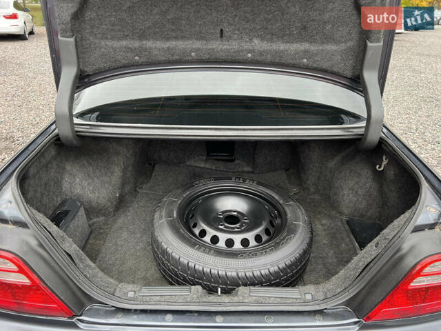 Серый Хонда Легенд, объемом двигателя 3.47 л и пробегом 332 тыс. км за 4400 $, фото 22 на Automoto.ua