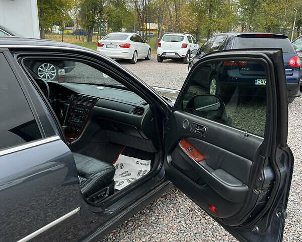 Серый Хонда Легенд, объемом двигателя 3.47 л и пробегом 332 тыс. км за 4400 $, фото 14 на Automoto.ua