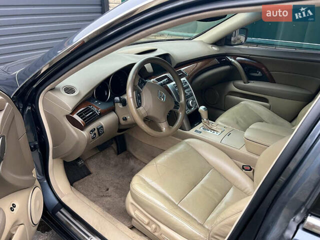Серый Хонда Легенд, объемом двигателя 3.5 л и пробегом 390 тыс. км за 6700 $, фото 4 на Automoto.ua