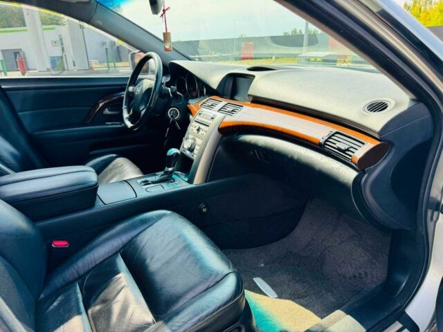 Серый Хонда Легенд, объемом двигателя 3.5 л и пробегом 323 тыс. км за 6700 $, фото 13 на Automoto.ua