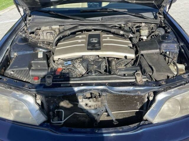 Синий Хонда Легенд, объемом двигателя 3.5 л и пробегом 3 тыс. км за 2700 $, фото 1 на Automoto.ua