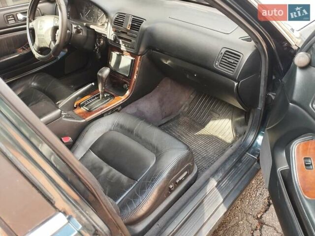 Зеленый Хонда Легенд, объемом двигателя 3.21 л и пробегом 500 тыс. км за 2200 $, фото 7 на Automoto.ua