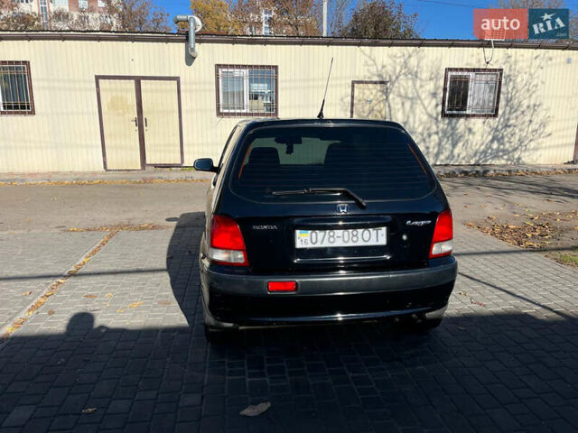 Черный Хонда Лого, объемом двигателя 1.4 л и пробегом 200 тыс. км за 2600 $, фото 2 на Automoto.ua