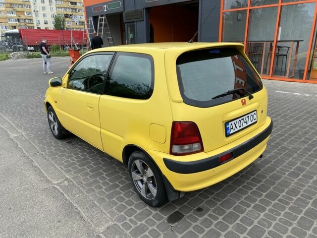 Желтый Хонда Лого, объемом двигателя 0 л и пробегом 185 тыс. км за 2350 $, фото 1 на Automoto.ua