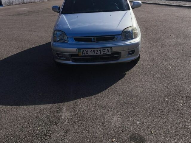 Серый Хонда Лого, объемом двигателя 1.3 л и пробегом 204 тыс. км за 3000 $, фото 1 на Automoto.ua