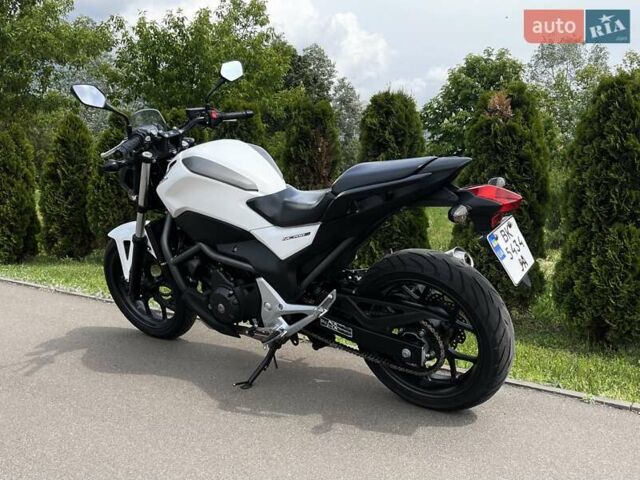 Білий Хонда NC 700S, об'ємом двигуна 0 л та пробігом 41 тис. км за 4700 $, фото 3 на Automoto.ua
