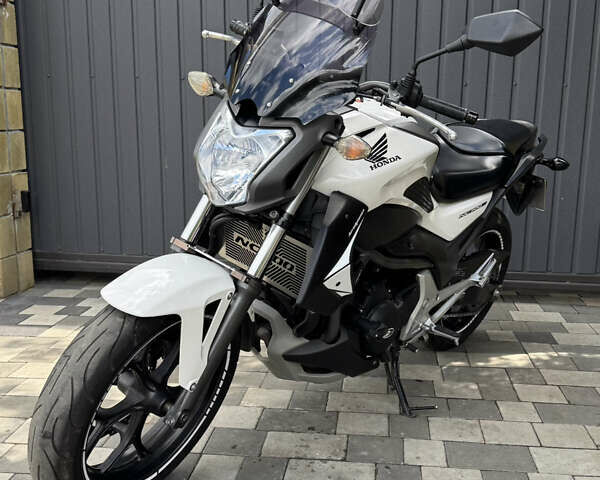 Білий Хонда NC 700S, об'ємом двигуна 0.7 л та пробігом 37 тис. км за 5800 $, фото 6 на Automoto.ua