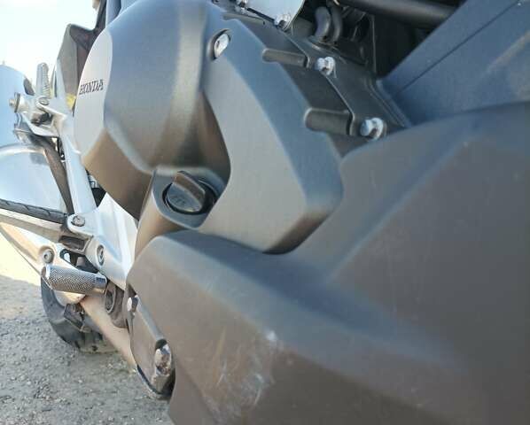 Чорний Хонда NC 700S, об'ємом двигуна 0.7 л та пробігом 26 тис. км за 5600 $, фото 9 на Automoto.ua