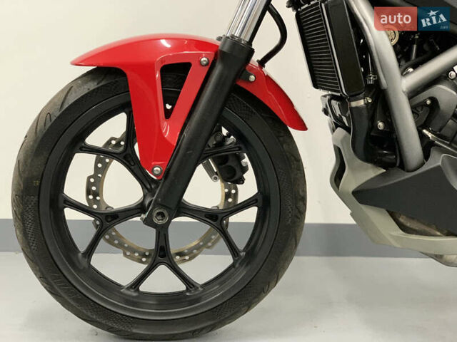 Хонда NC 700S, объемом двигателя 0.7 л и пробегом 14 тыс. км за 4900 $, фото 24 на Automoto.ua