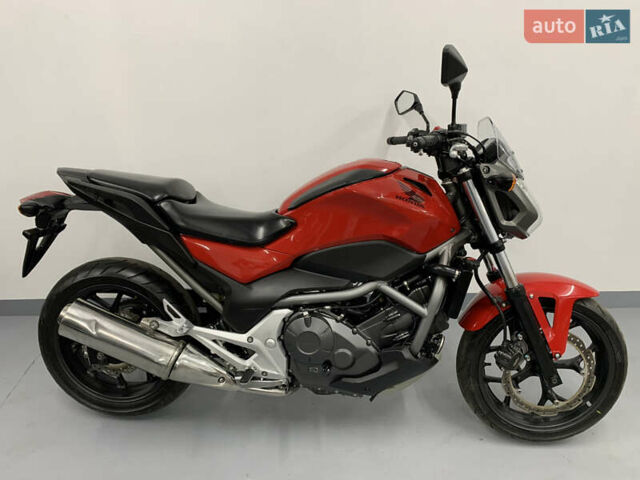 Хонда NC 700S, объемом двигателя 0.7 л и пробегом 14 тыс. км за 4900 $, фото 4 на Automoto.ua
