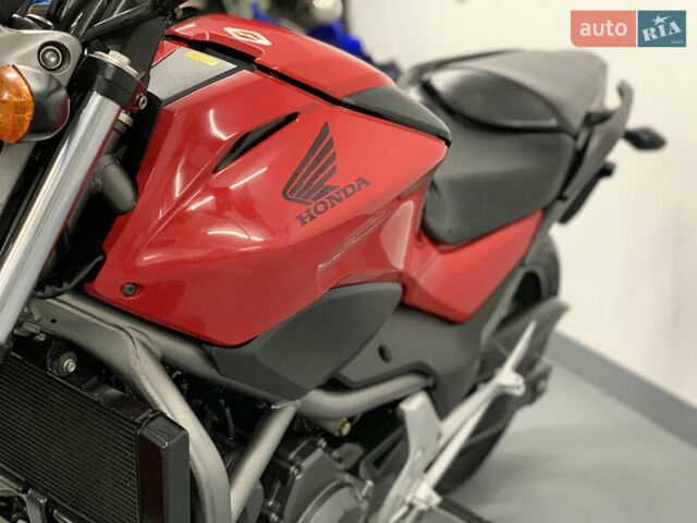 Хонда NC 700S, объемом двигателя 0.7 л и пробегом 14 тыс. км за 4900 $, фото 70 на Automoto.ua