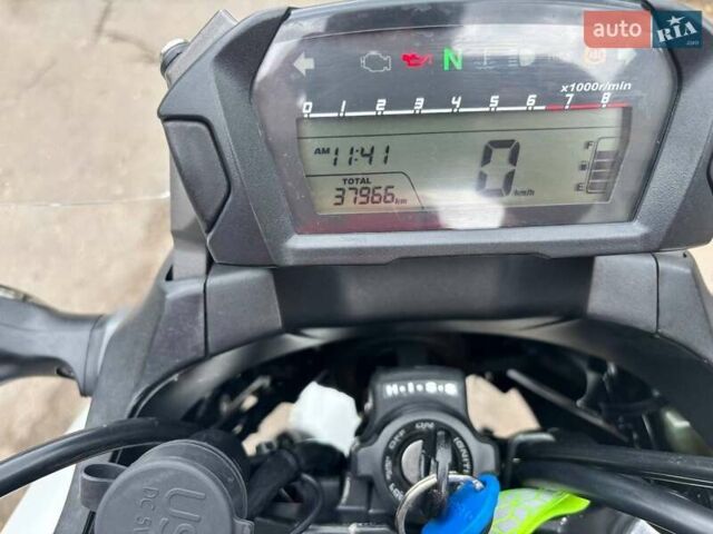 Білий Хонда NC 700X, об'ємом двигуна 0.66 л та пробігом 38 тис. км за 6200 $, фото 8 на Automoto.ua
