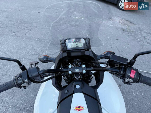 Белый Хонда NC 700X, объемом двигателя 0.7 л и пробегом 24 тыс. км за 6500 $, фото 2 на Automoto.ua