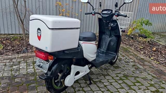 Белый Хонда NC 700X, объемом двигателя 0 л и пробегом 15 тыс. км за 1250 $, фото 3 на Automoto.ua