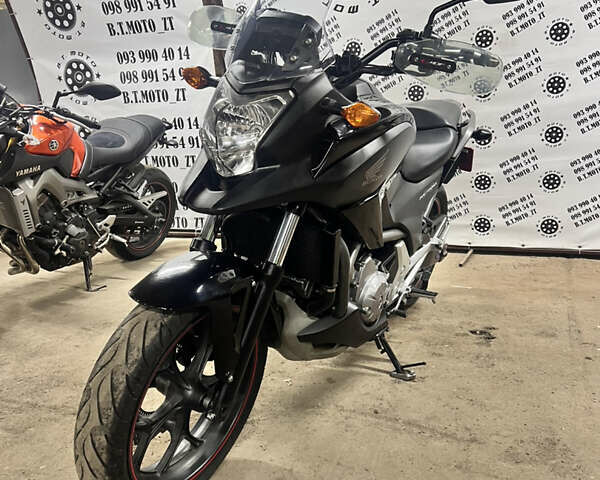 Чорний Хонда NC 700X, об'ємом двигуна 0.7 л та пробігом 28 тис. км за 6400 $, фото 1 на Automoto.ua