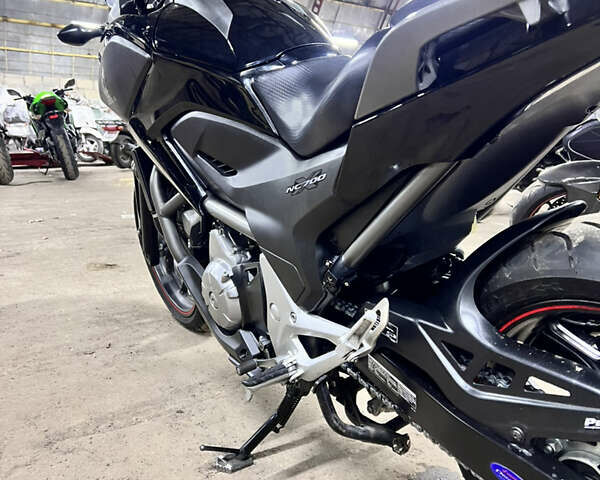 Чорний Хонда NC 700X, об'ємом двигуна 0.7 л та пробігом 28 тис. км за 6400 $, фото 7 на Automoto.ua