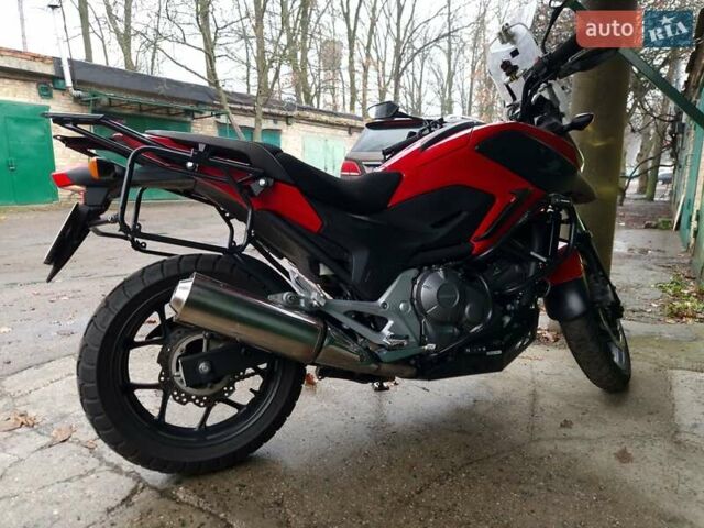 Красный Хонда NC 700X, объемом двигателя 0 л и пробегом 37 тыс. км за 6000 $, фото 5 на Automoto.ua