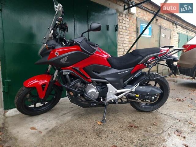 Красный Хонда NC 700X, объемом двигателя 0 л и пробегом 37 тыс. км за 6000 $, фото 8 на Automoto.ua