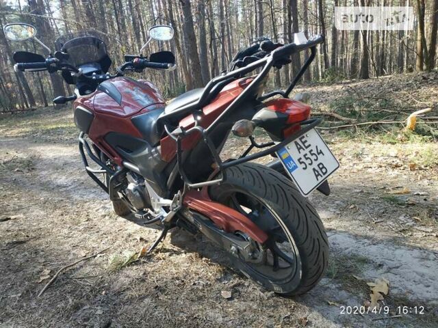 Красный Хонда NC 700X, объемом двигателя 0 л и пробегом 16 тыс. км за 3999 $, фото 20 на Automoto.ua