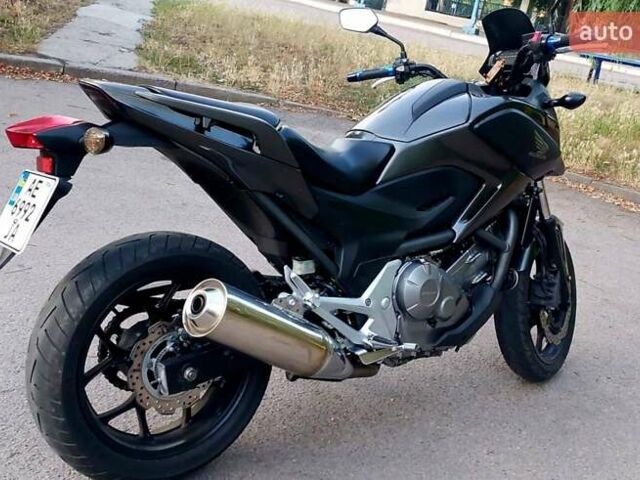 Сірий Хонда NC 700X, об'ємом двигуна 0.67 л та пробігом 28 тис. км за 5500 $, фото 4 на Automoto.ua