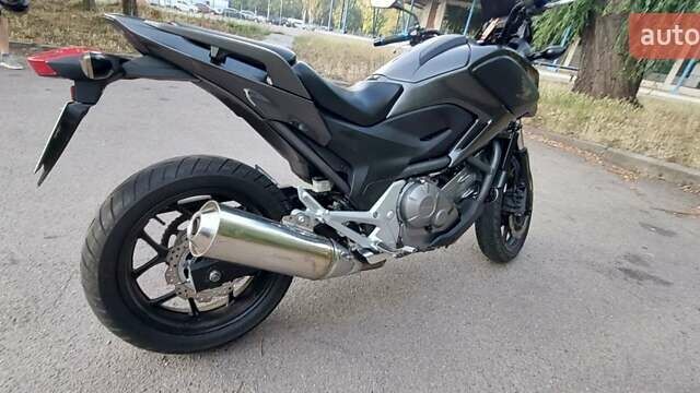 Сірий Хонда NC 700X, об'ємом двигуна 0.67 л та пробігом 28 тис. км за 5500 $, фото 5 на Automoto.ua