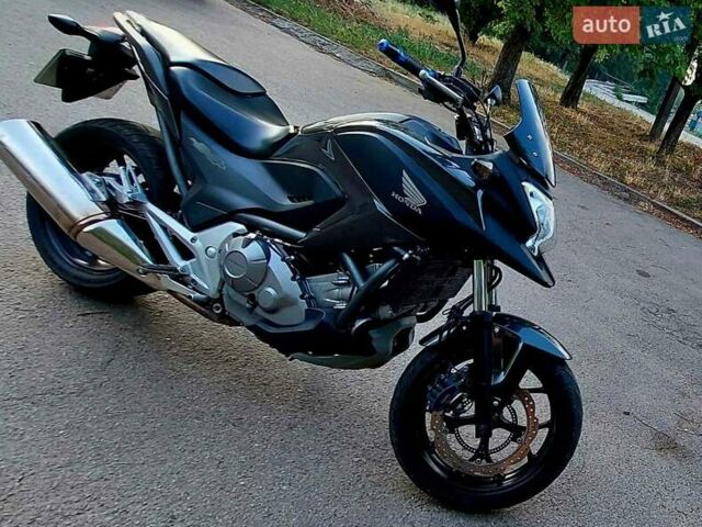 Сірий Хонда NC 700X, об'ємом двигуна 0.67 л та пробігом 28 тис. км за 5500 $, фото 6 на Automoto.ua