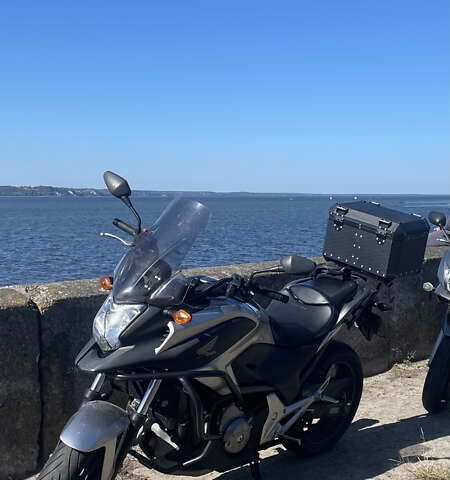 Сірий Хонда NC 700X, об'ємом двигуна 0.67 л та пробігом 27 тис. км за 6800 $, фото 6 на Automoto.ua