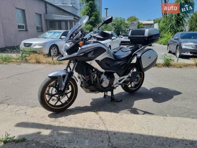 Сірий Хонда NC 700X, об'ємом двигуна 0.67 л та пробігом 26 тис. км за 7500 $, фото 22 на Automoto.ua